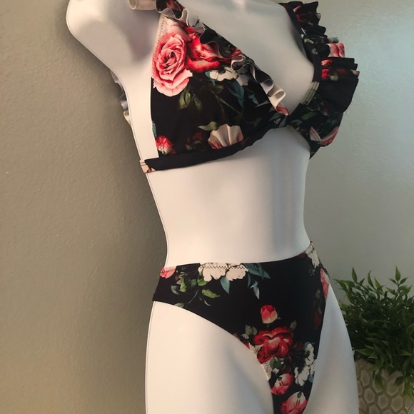 CUPSHE Navy -Floral Ruffle Bikini - Picture 7 of 16